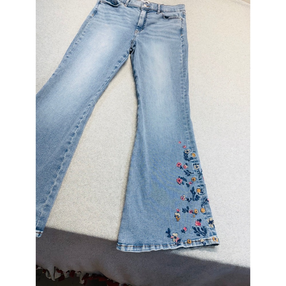 Jessica Simpson Daisy Flare Jeans Women 14 Embroidered Floral Light Wash Hippie - Picture 3 of 13